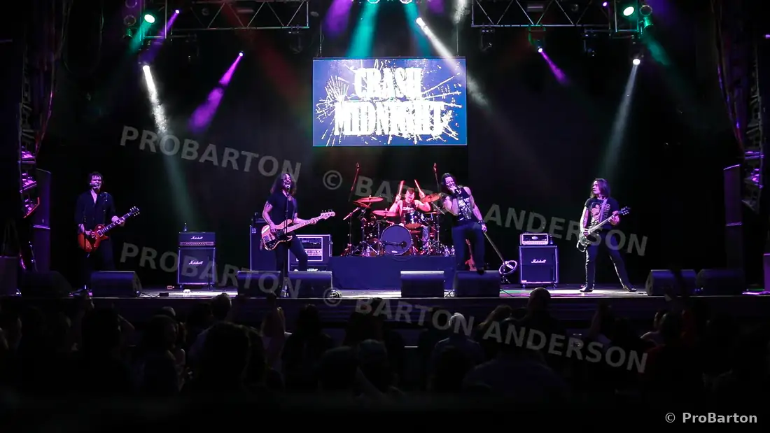 Concert performance captured in dramatic light